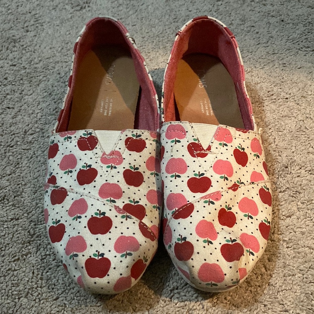 Teacher (Apple) Toms